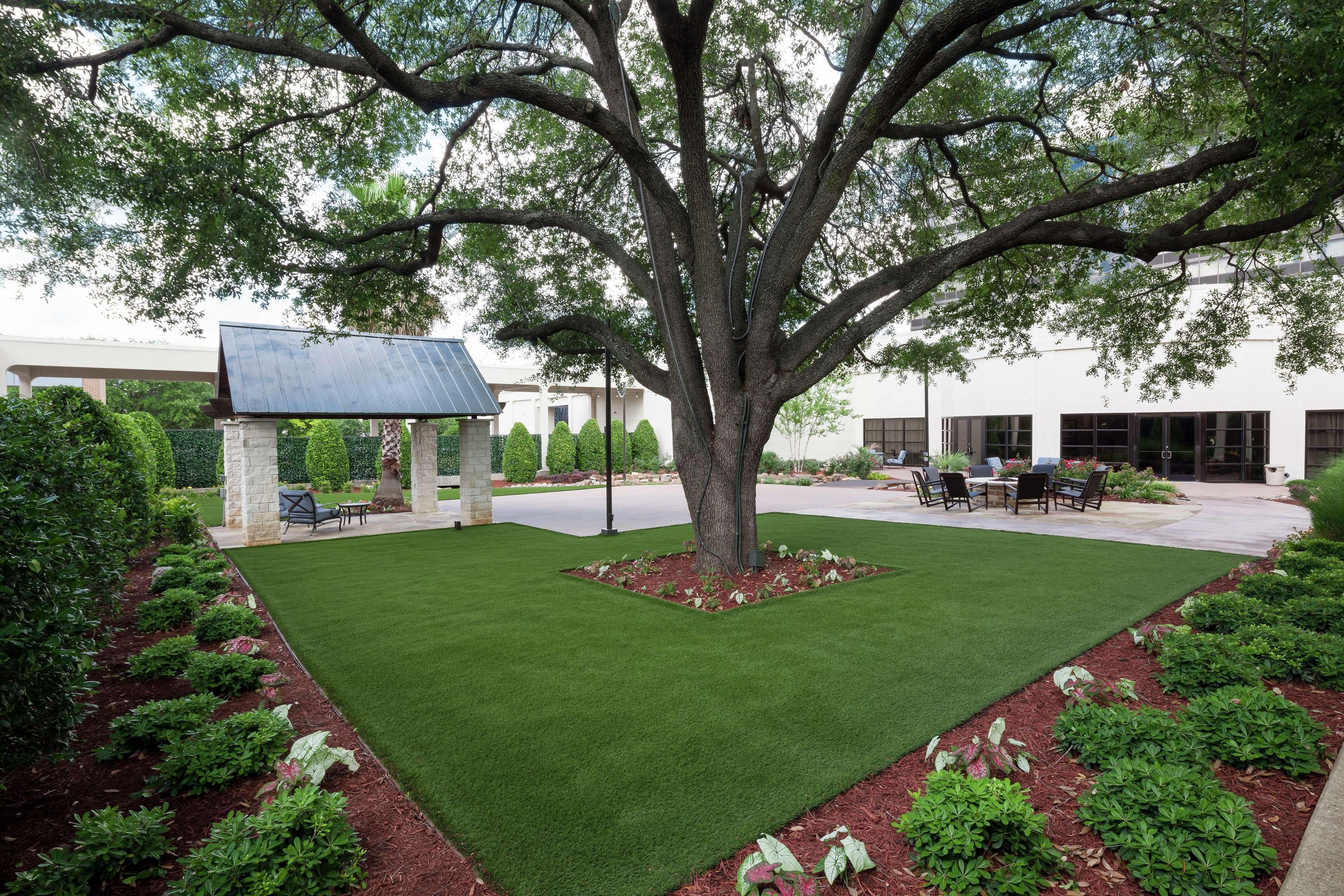 Hilton Waco Hotel Kültér fotó